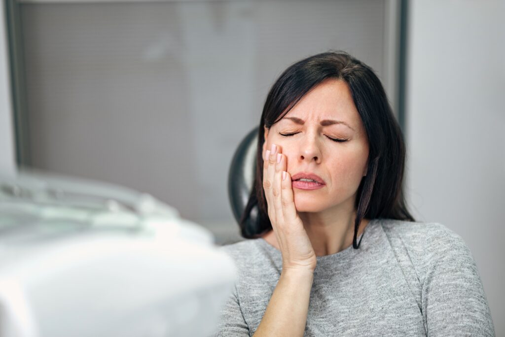 dolore impianti dentali cosa fare